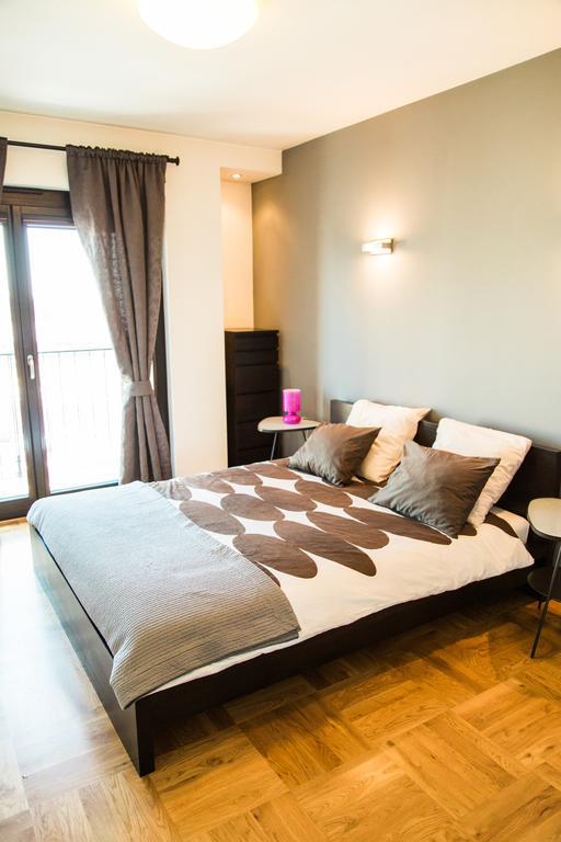 Modern Apartment In City Center Cracóvia Exterior foto